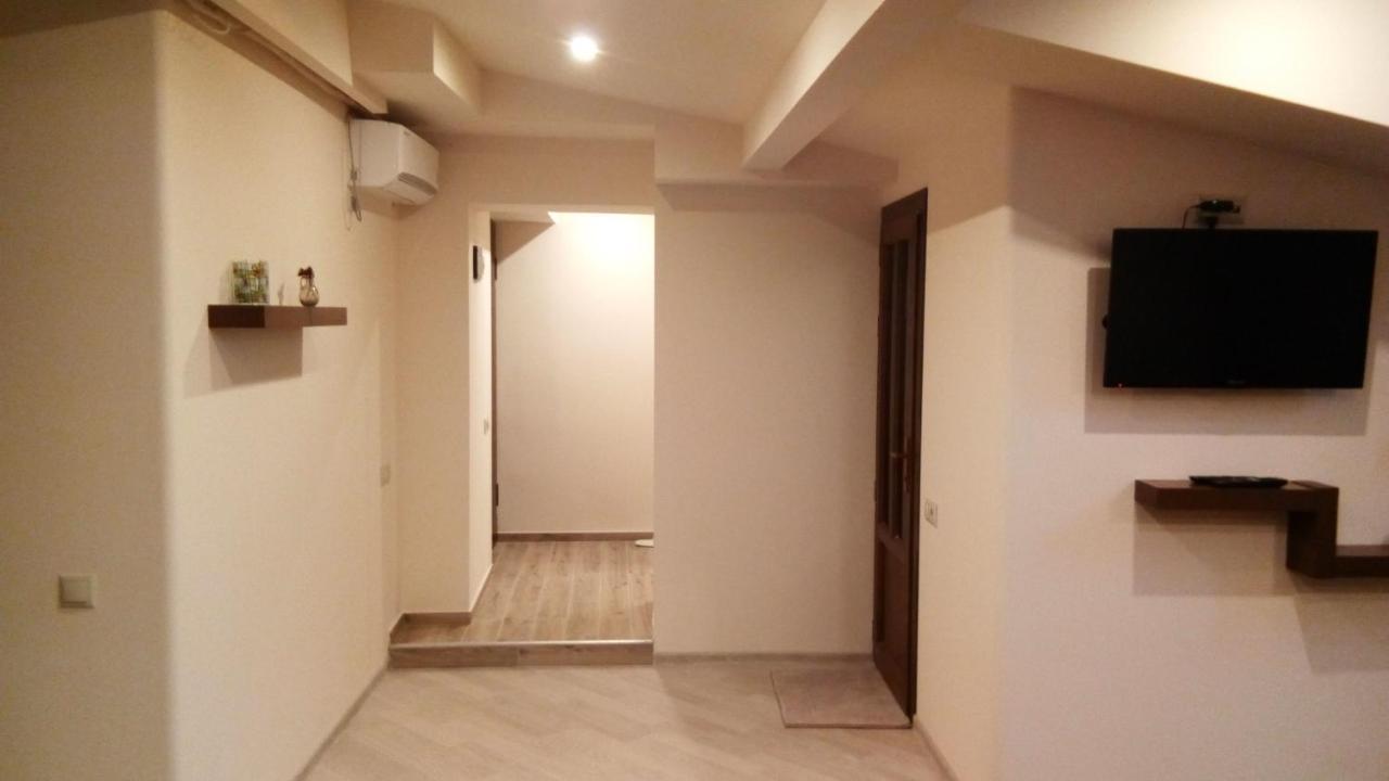 Lily'S Apartment Yerevan Luaran gambar